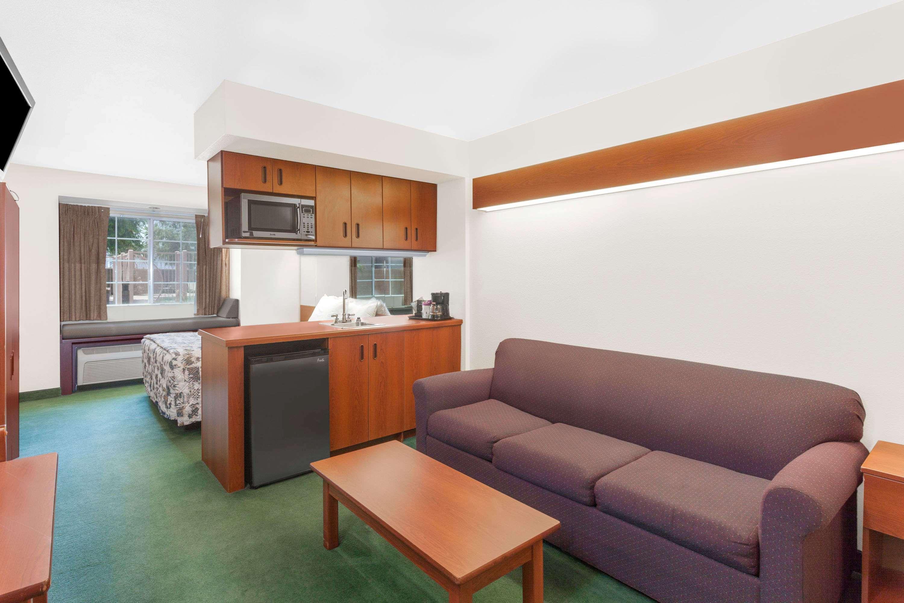 Microtel Inn & Suites By Wyndham Wellton Exterior foto