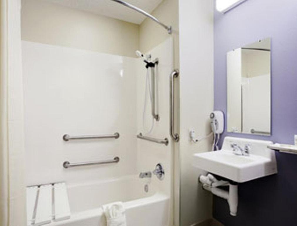 Microtel Inn & Suites By Wyndham Wellton Habitación foto
